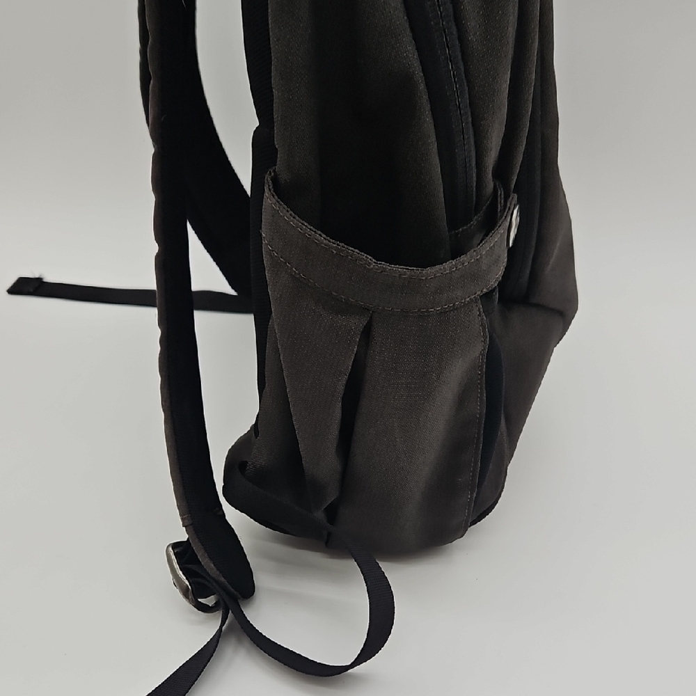 REI Dark Green Gray Tone Backpack with Pink Zipper Pulls - Picture 8 of 12